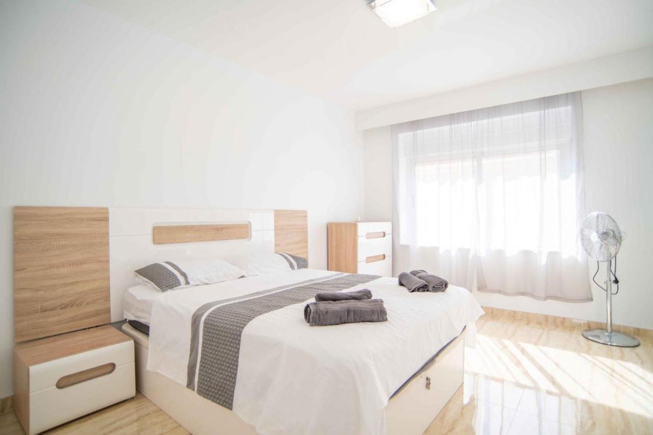 Beautiful Two Bedroom Apartment Next To The Beachfront Torre de la Horadada Luaran gambar